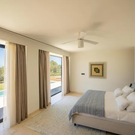 Messinian Nest Villa *