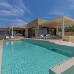Messinian Nest Villa *
