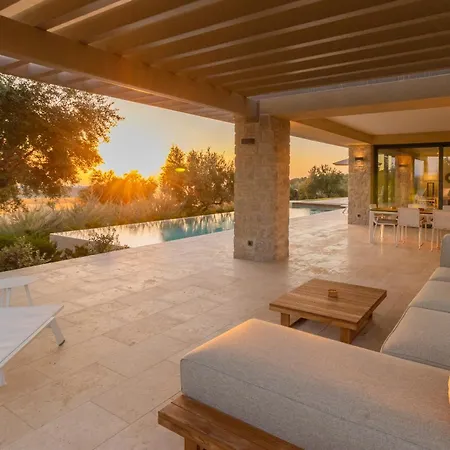 Messinian Nest Villa