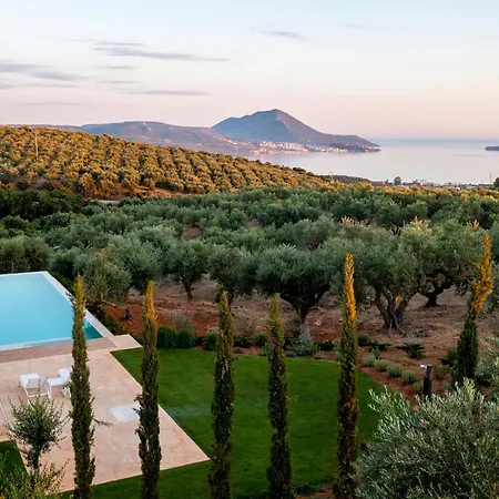 Messinian Nest Villa *