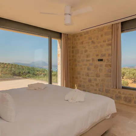 Messinian Nest فيلة