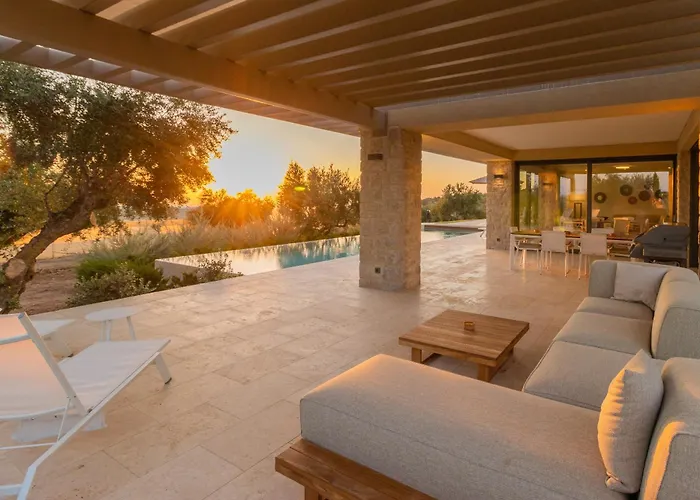 Messinian Nest Villa