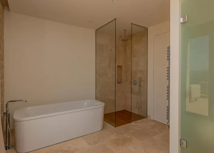 Messinian Nest * Gialova