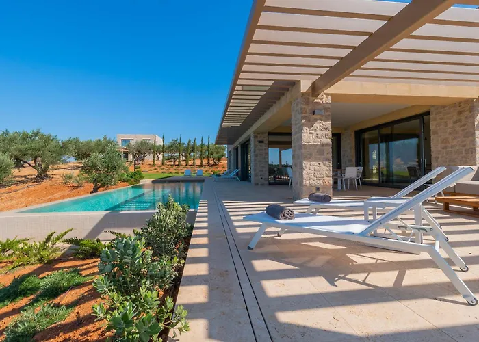 Messinian Nest * ジアロヴァ